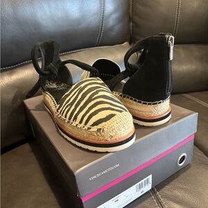 Vince Camuto SUEDE Black Zebra Espadrille Sandals 9